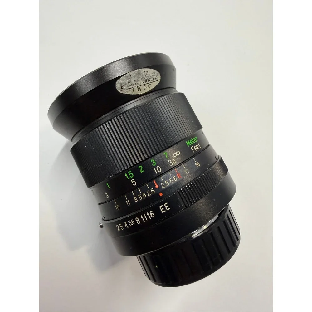 Vivitar 28mm f2.5 Auto Wide-Angle Prime Lens